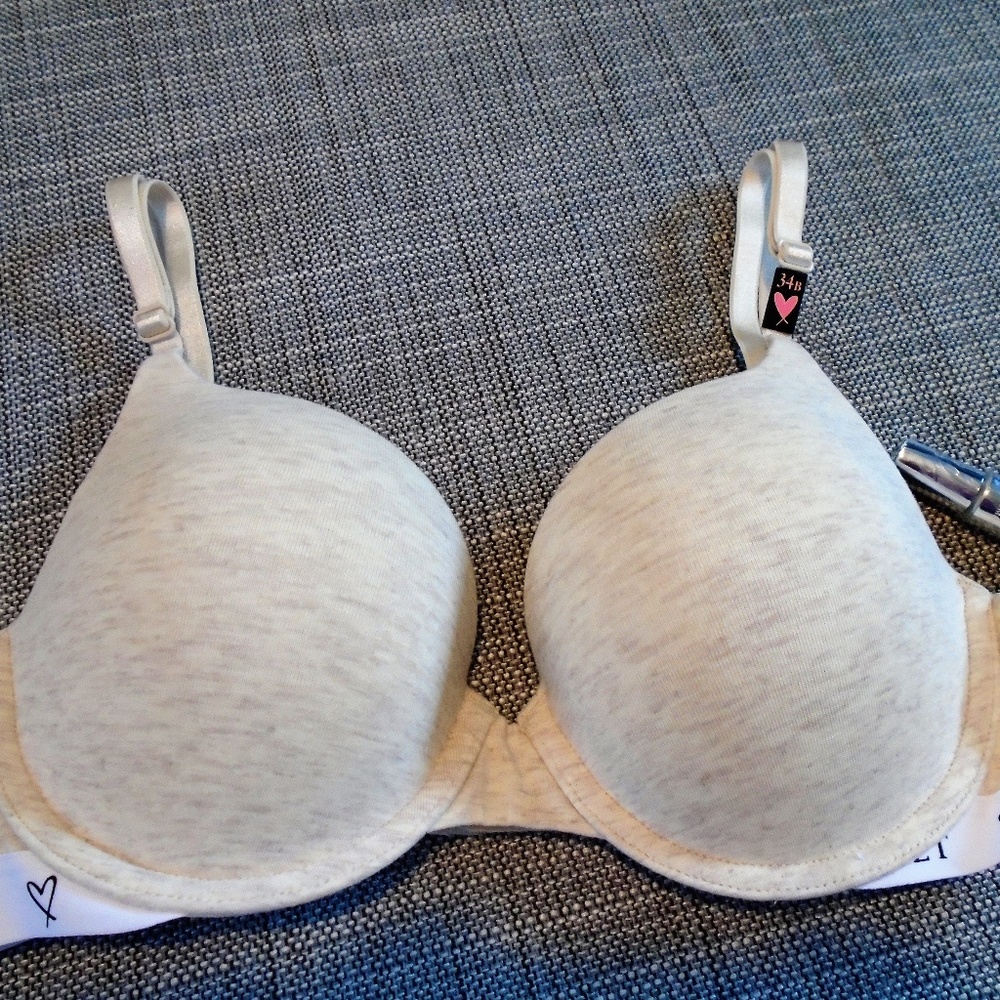 BRAND NEW Victoria's Secret Push Up Bra 34B beige